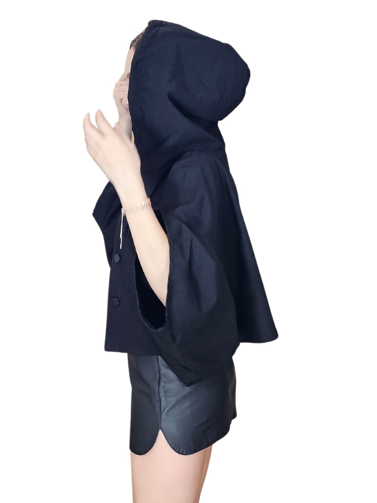 Black Oversized Cropped Hoodie – Stretchy, Cozy & Effortlessly Stylish - Tenku Designs